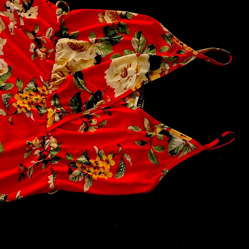 Elegant Floral Red Jumpsuit - Picture 12 of 13
